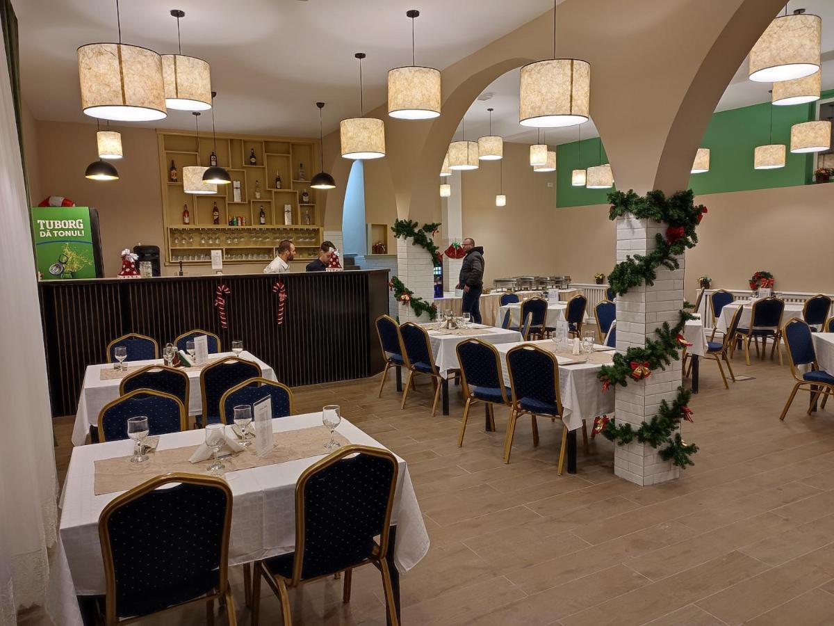 Iri Hotel Buşteni