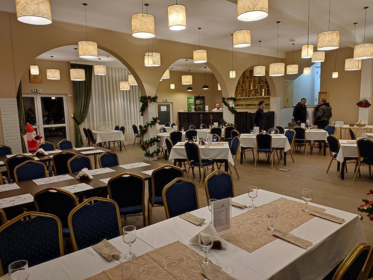 Iri Hotel Buşteni