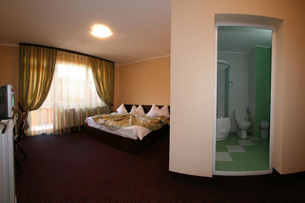Hotel Iri 3*